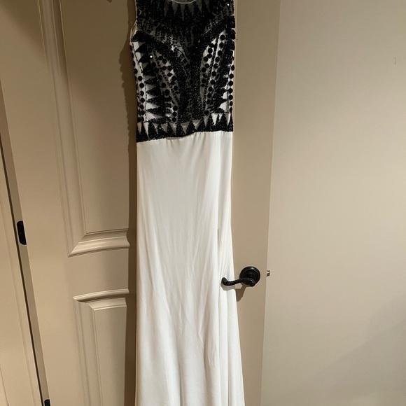 Prom Dress - Picture 2 of 4